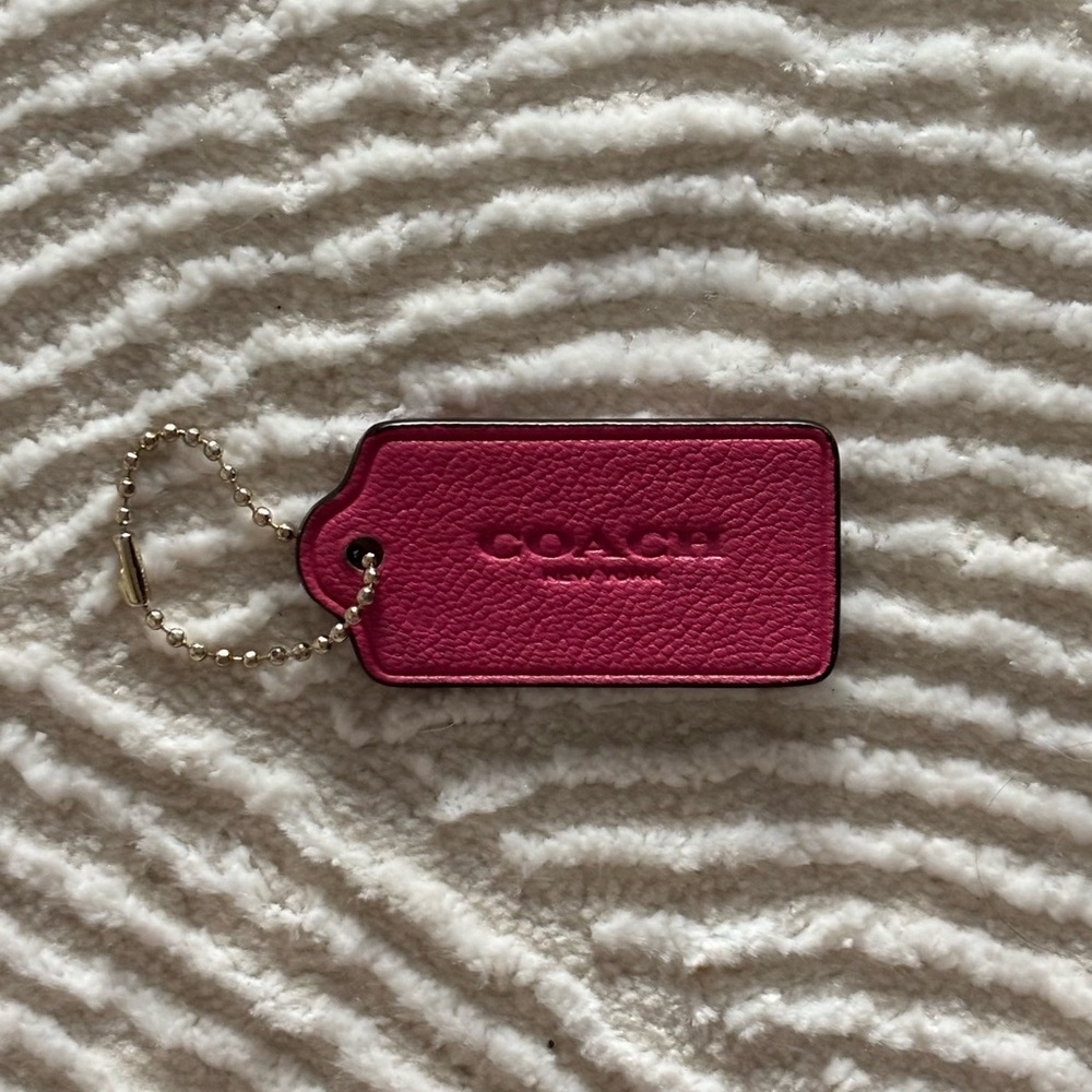 Coach Fuchsia Leather hangtag